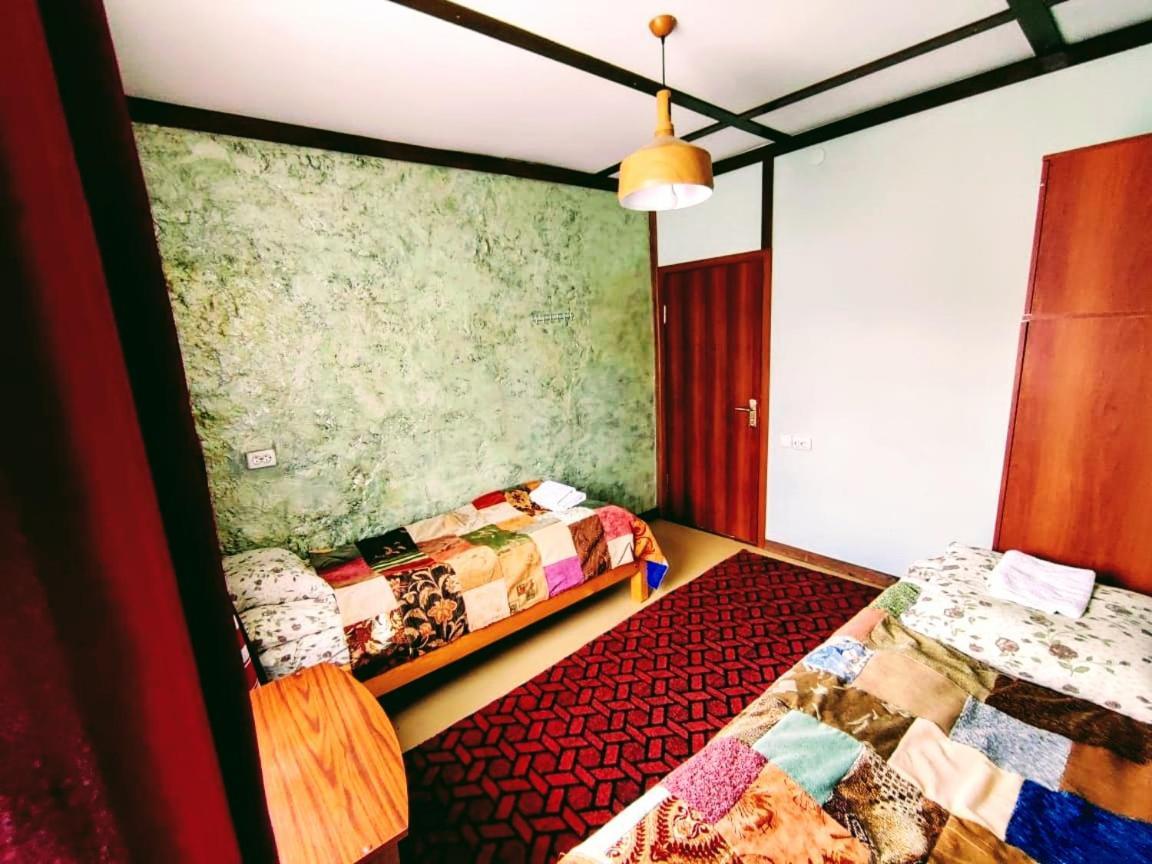 Laila Guest House Mestia Exterior photo
