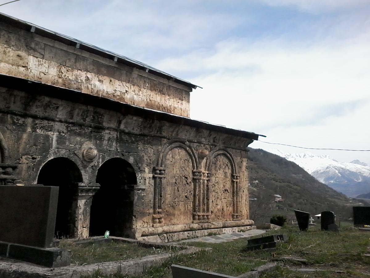 Laila Guest House Mestia Exterior photo