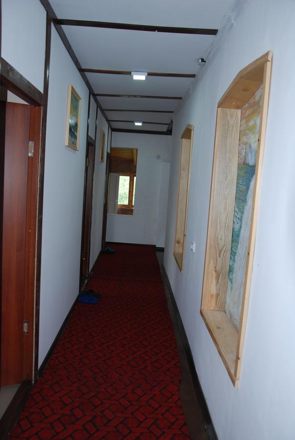 Laila Guest House Mestia Exterior photo